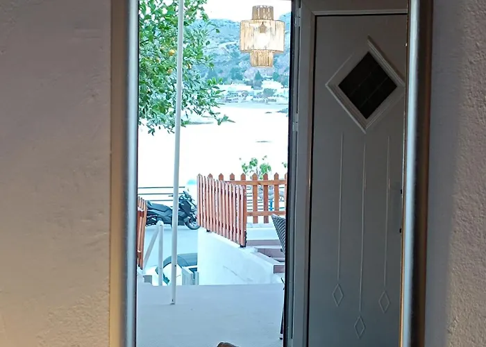 Spot On The Sea Дом отдыха Архангелос